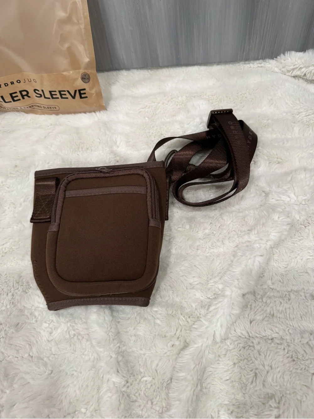 NEW HydroJug Sleeve in Mocha